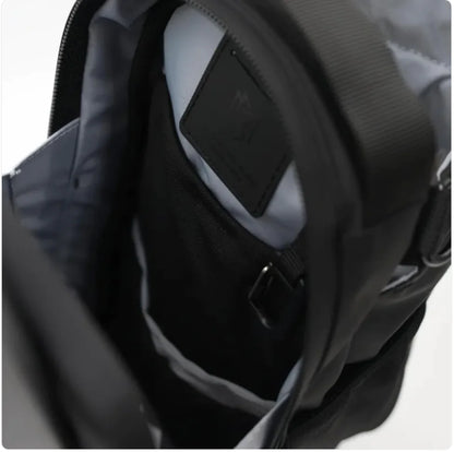 Magnetic Compact Workout Bag